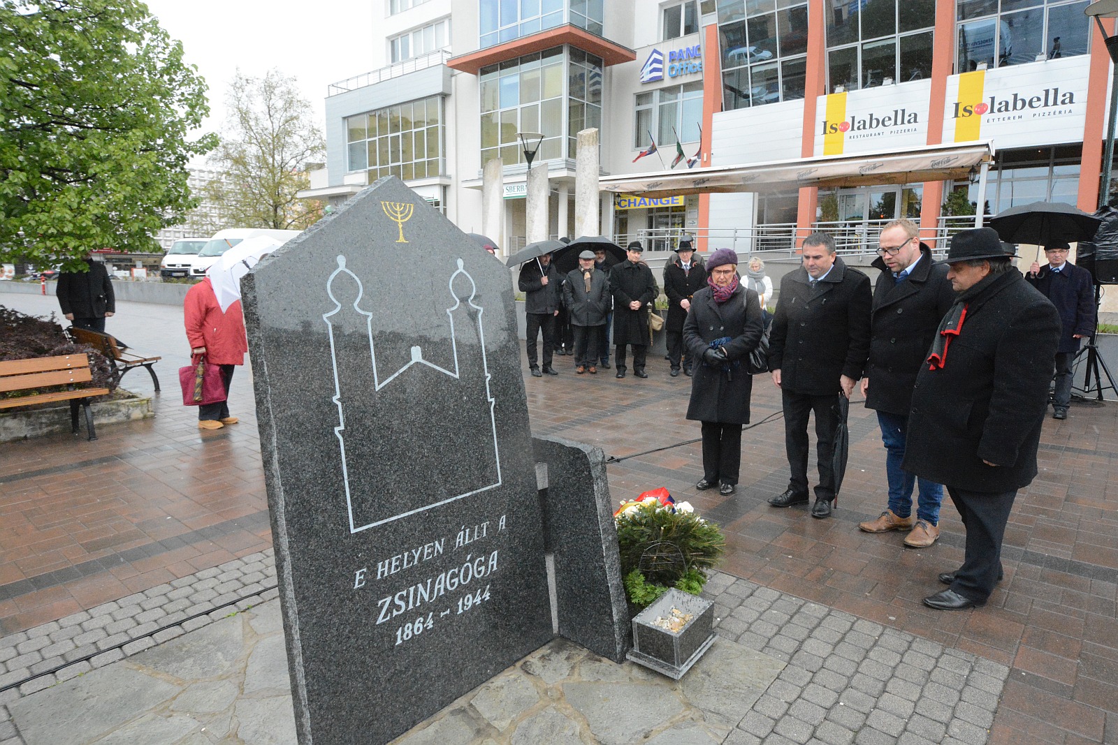 A holokauszt magyarországi áldozataira emlékeztek Fehérváron